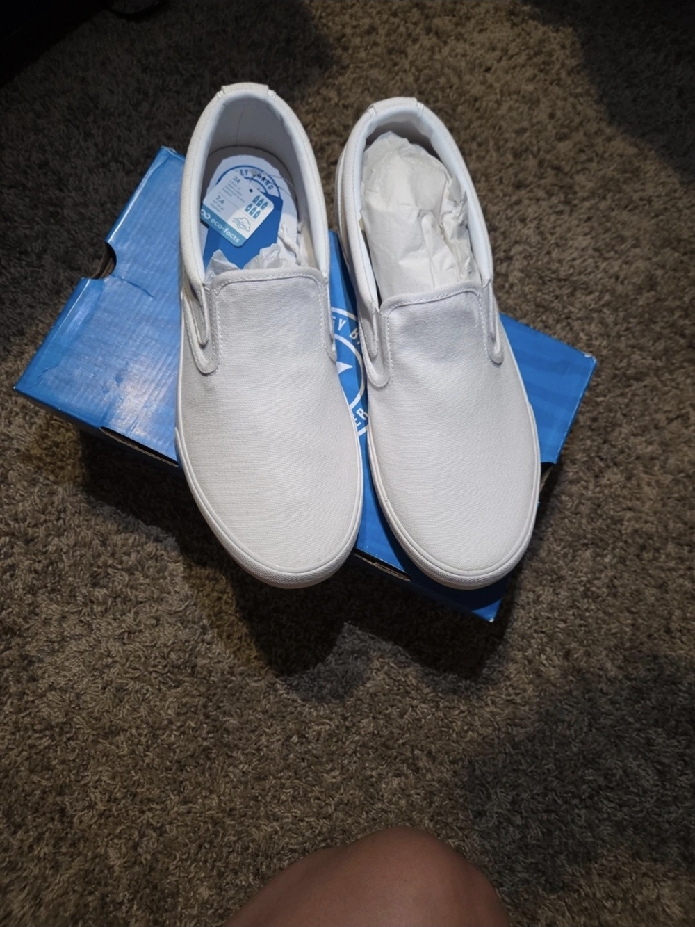 White Slip-On Hurley Canvas Sneakers - Picture 2 of 6